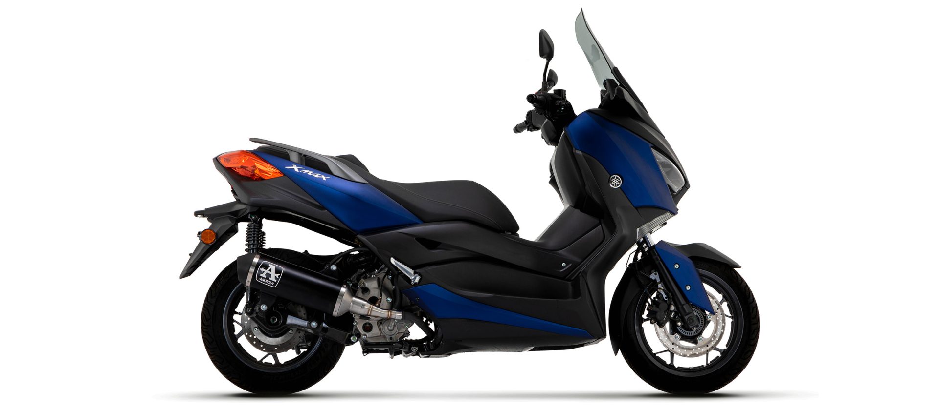 Tobă finală ARROW DARK URBAN cu capăt din carbon pentru Yamaha X-Max 300 și Tricity 300 2021-