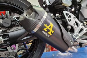 Evacuare moto omologată vs neomologată: ce alegi și cum faci omologarea în România